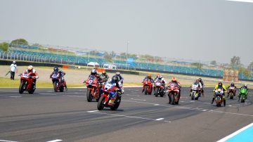 Chamorro se recuperó en la última vuelta y festejó en la SBK Promocional/ Amateurs