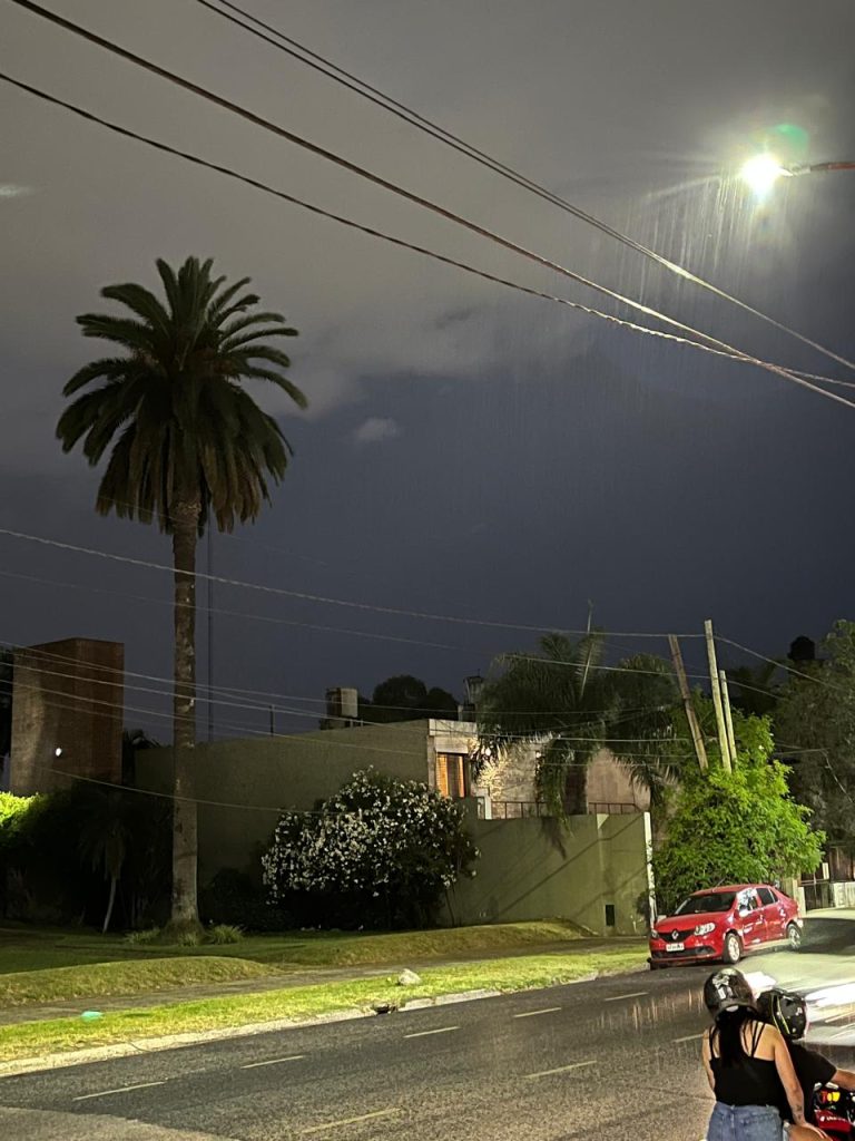 Llueve en la Madre de Ciudades, después de… ¿Recordás cuándo fue la última vez?