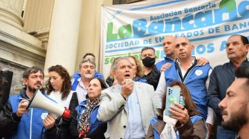 Bancarios tendrán nuevo incremento de sueldo y un super bono: Cuánto cobrarán