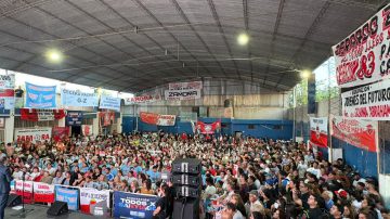 FOTOS: El gobernador Zamora recibió el respaldo de miles de militantes en sendos plenarios