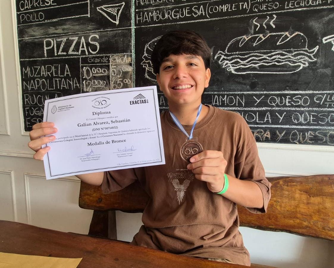 Orgullo santiagueño: un alumno de 14 años ganó medalla de bronce en la Olimpíada Argentina de Química