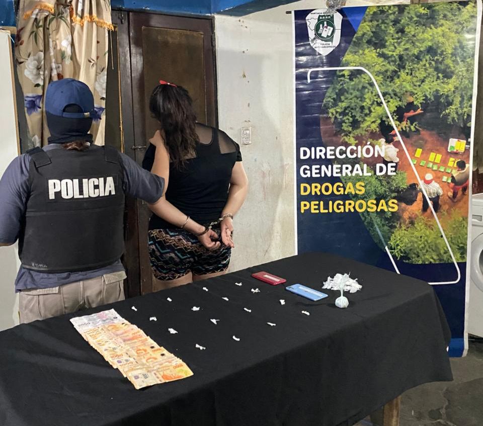 Detienen a una mujer por venta de cocaína y marihuana en el barrio Misky Mayu