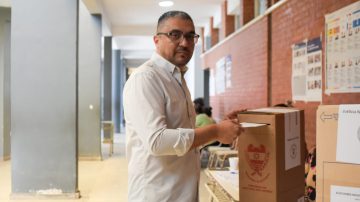 Votó el candidato Fernando Giménez y respaldó el uso de la boleta única de papel