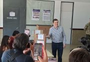 Zamora destacó la “fiesta de la democracia” y se emocionó al contar que sus hijos votaron por primera vez