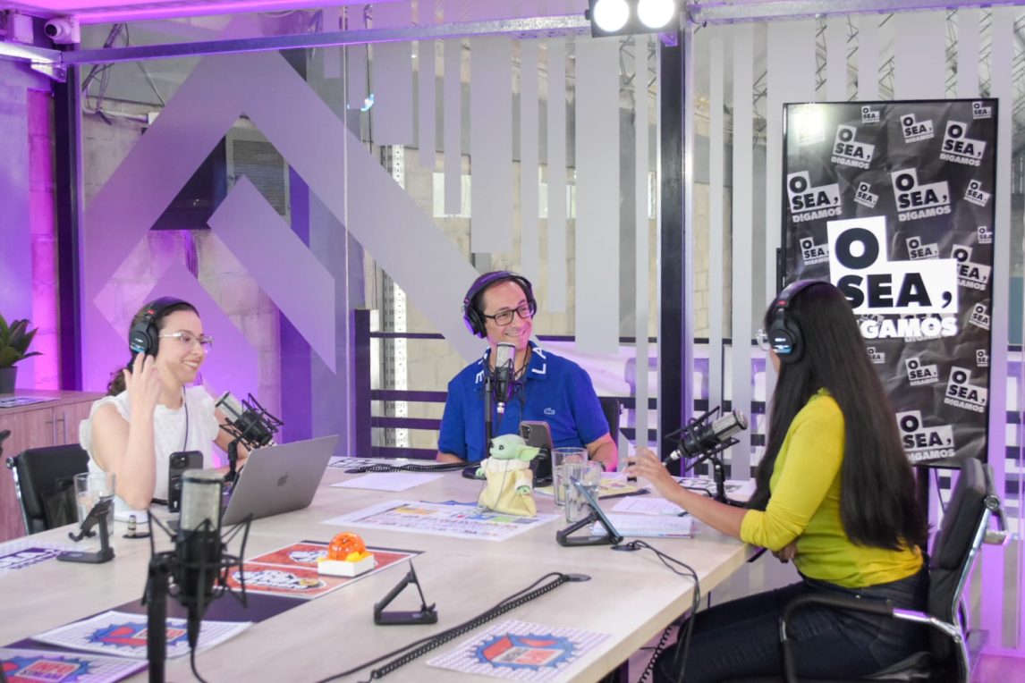 Info Stream analiza el cierre de los comicios con Silvi, Leo y Luana