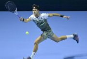 Los argentinos Etcheverry y Comesaña, a un paso del cuadro principal del Masters 1000 de París