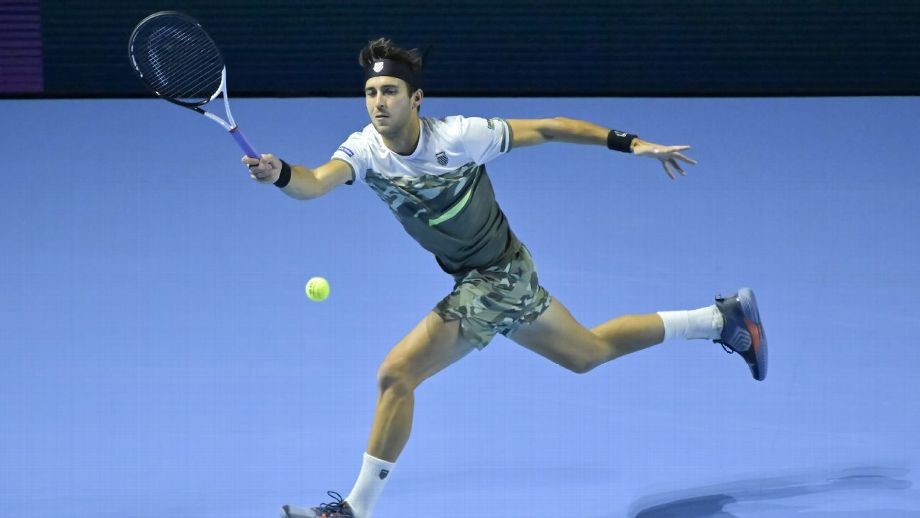Los argentinos Etcheverry y Comesaña, a un paso del cuadro principal del Masters 1000 de París
