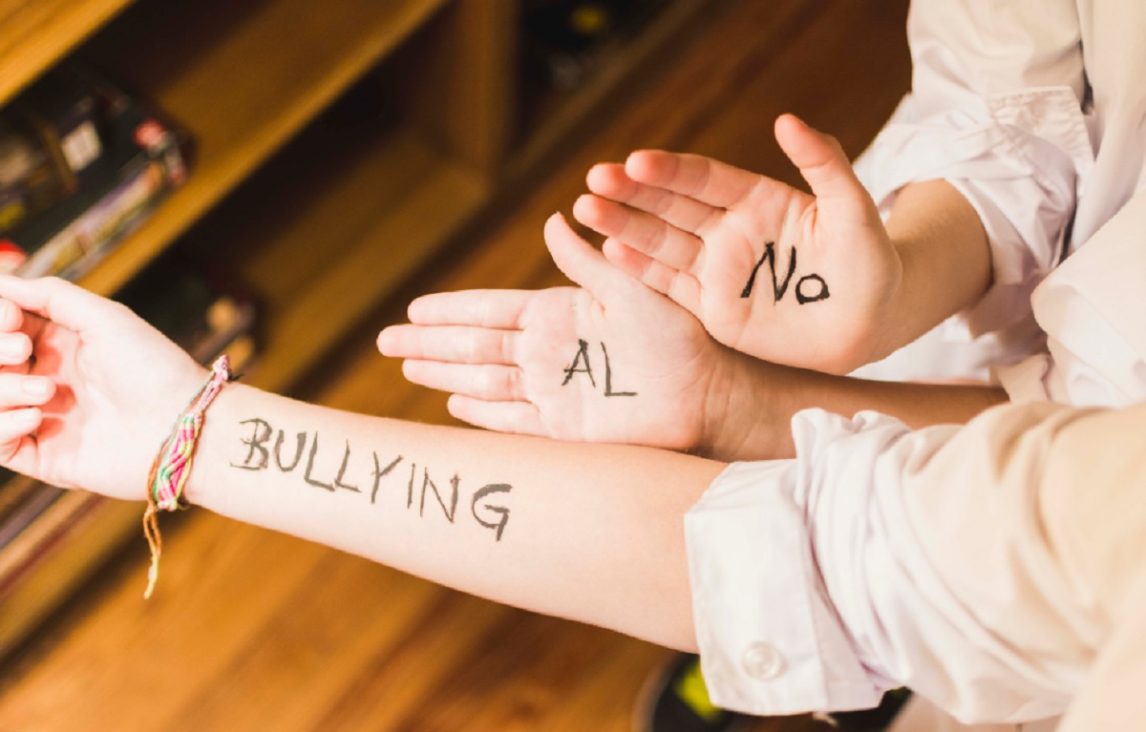 Controversia: Impulsan una ley para que los adultos paguen por el bullying que realizan sus hijos