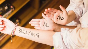 Controversia: Impulsan una ley para que los adultos paguen por el bullying que realizan sus hijos