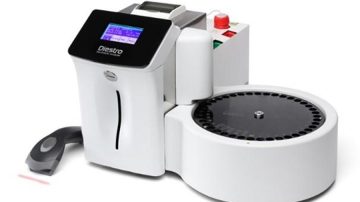 A plena luz del día le robaron del auto dos costosos equipos médicos; pide ayuda para recuperarlos