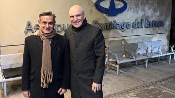 Espert usó el avión de Machado para venir a Santiago del Estero