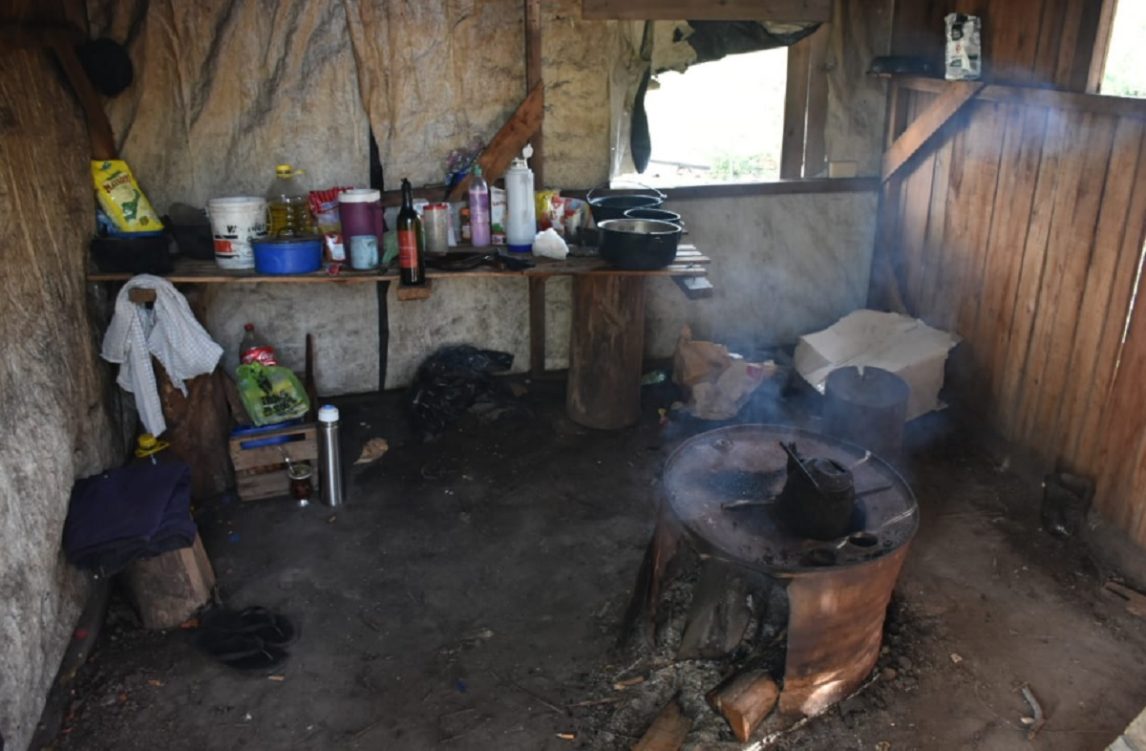 Casi una veintena de santiagueños fueron rescatados de un campo donde eran explotados y reducidos a la servidumbre