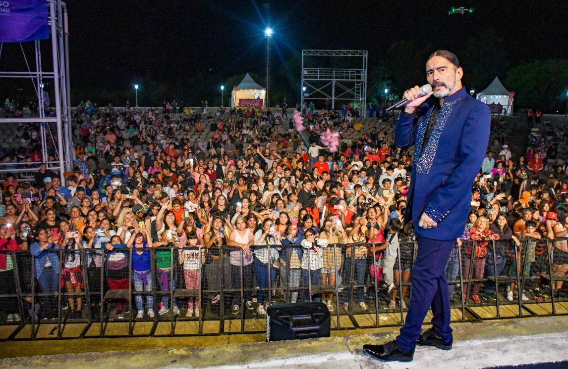 Las mamás santiagueñas tuvieron su gran festejo en Plaza Añoranzas