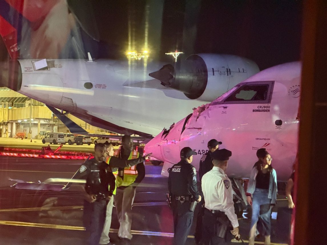 VIDEO: dos aviones chocaron en un aeropuerto de Nueva York