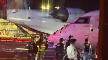 VIDEO: dos aviones chocaron en un aeropuerto de Nueva York