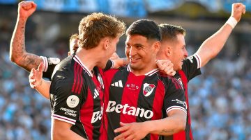 Salas cumplió la ley del ex y River le ganó a Racing para meterse en semifinales de la Copa Argentina