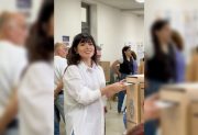 Alejandra Monjes Rosales votó y destacó el rol de la juventud en la renovación política de Santiago del Estero