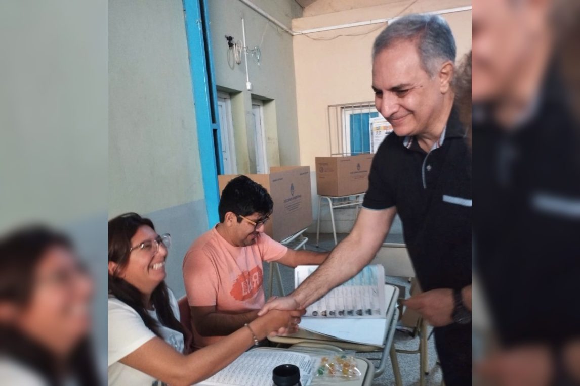 El Dr. Marcelo Barbur votó y llamó a la “Responsabilidad Democrática”