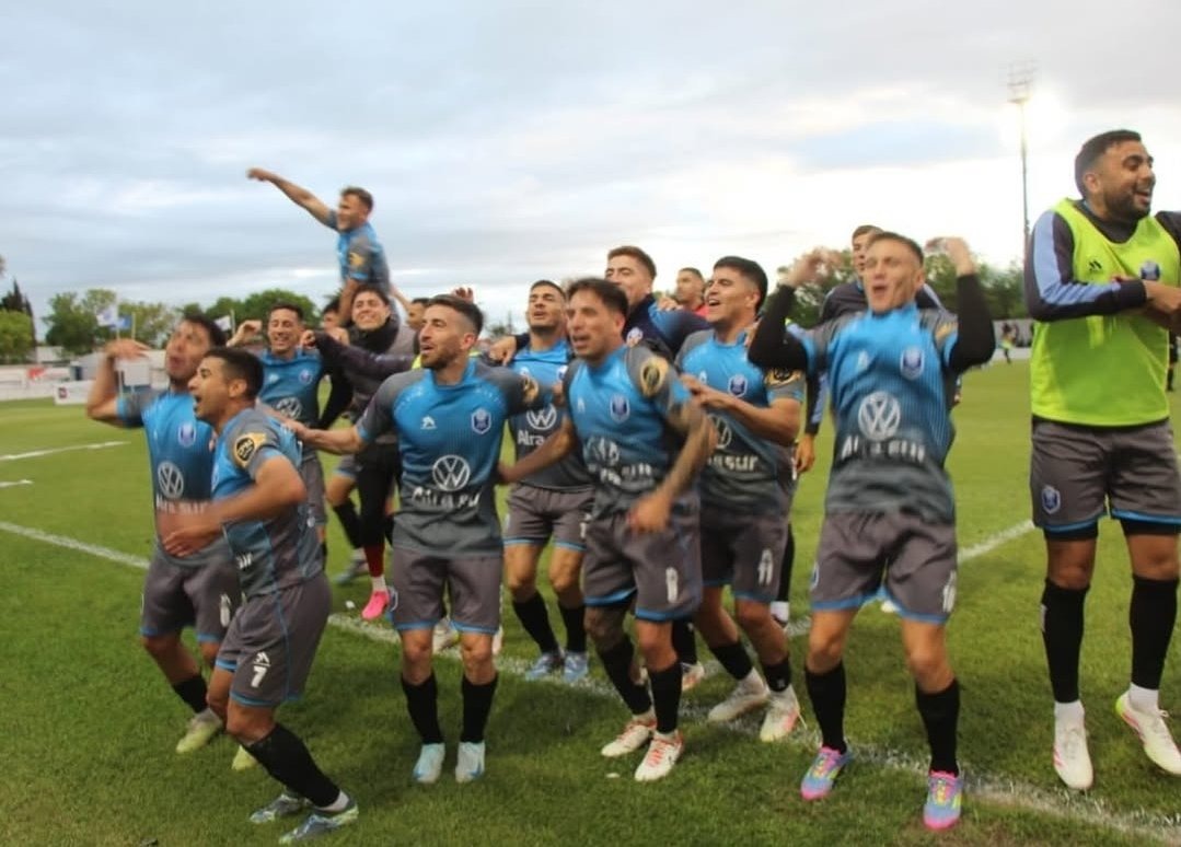 Ciudad de Bolívar derrotó por penales a Atlético de Rafaela y ascendió a la Primera Nacional