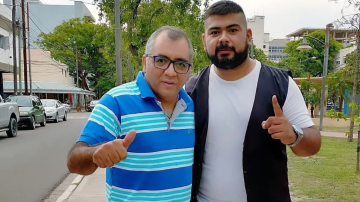 El locutor Juan Manuel Rodríguez presenta su Séptimo Teatro con Los Capis como invitados de lujo