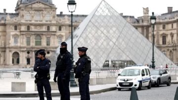 El VIDEO que muestra a los ladrones del Louvre huyendo del museo con las joyas de Napoleón