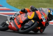 Moto3: El argentino Perrone largará desde la tercera fila en el GP de Malasia