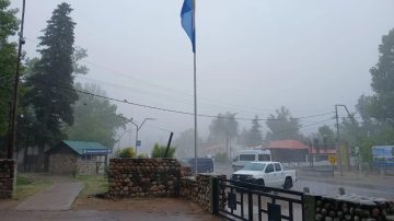 Nevó en Mendoza: nevisca sorprendió al Valle de Uco en primavera