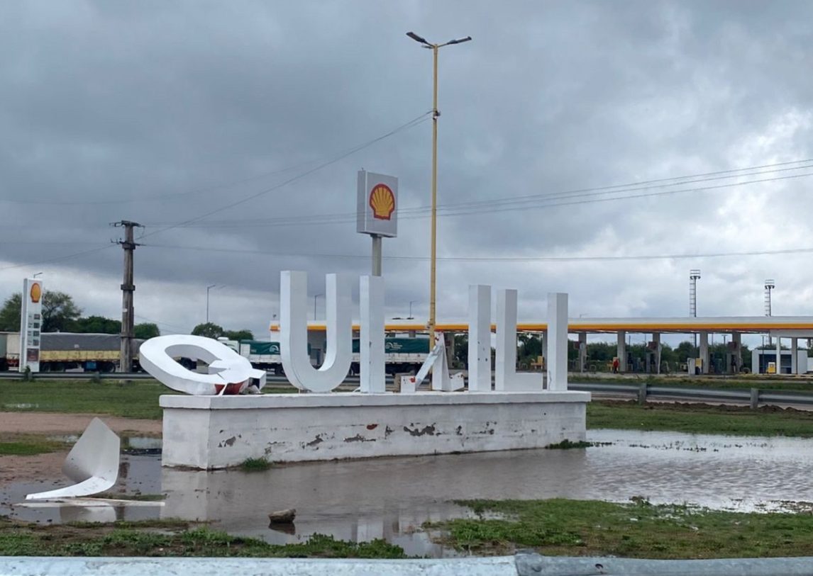 El día después del temporal: Defensa Civil asistió a más de medio centenar de damnificados en toda la provincia