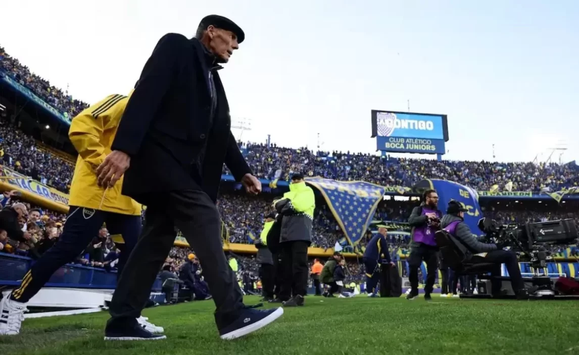 Boca vuelve a La Bombonera con un emotivo tributo a Miguel Ángel Russo
