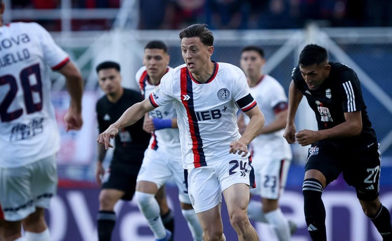 San Lorenzo venció a Riestra con una joya de Alexis Cuello en el Nuevo Gasómetro