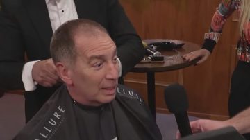 Diego Santilli se rapó en vivo, cumplió su promesa trás ganar las elecciones en Buenos Aires