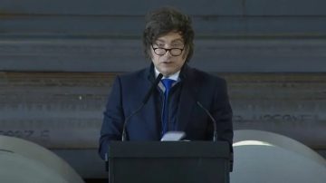 Milei: “Queremos que no sea necesario contratar un contador ni abogado para montar una empresa”