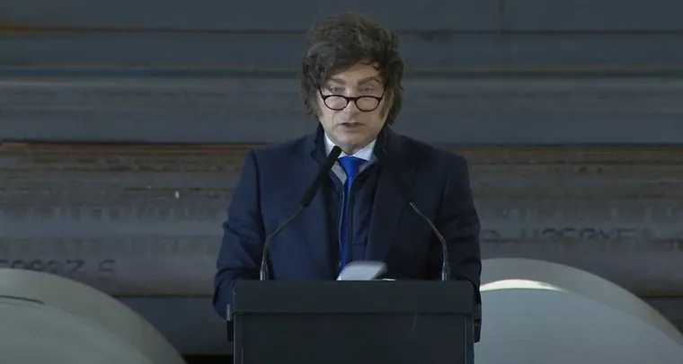 Milei: “Queremos que no sea necesario contratar un contador ni abogado para montar una empresa”