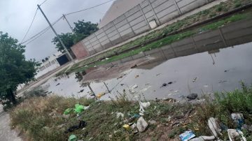 Vecinos del B° Belén denuncian graves problemas cloacales: apuntan contra Aguas de Santiago y el Municipio