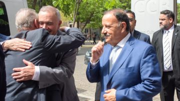 Quintela a Info del Estero: “No tiene sentido presidir un país si no va a colaborar con las provincias que lo integran”