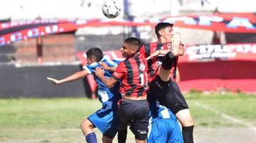 Comercio Central Unidos dio vuelta el partido y quedó a un paso de la clasificación