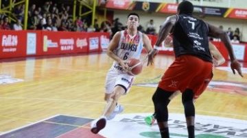 Quimsa busca recuperarse esta noche ante Regatas en Corrientes