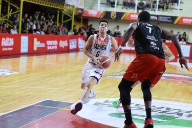 Quimsa busca recuperarse esta noche ante Regatas en Corrientes