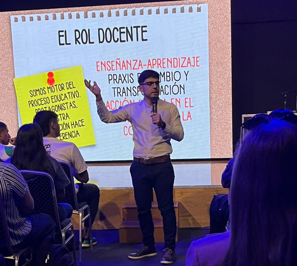 Presentan en el CCB el libro “Revolución Docente. Una cuestión de praxis” de Matías Ques