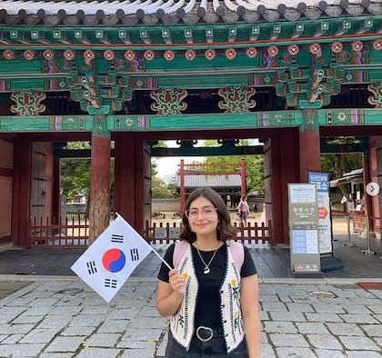 La joven argentina que estudia gratis en Corea del Sur y recibe 900 dólares por mes