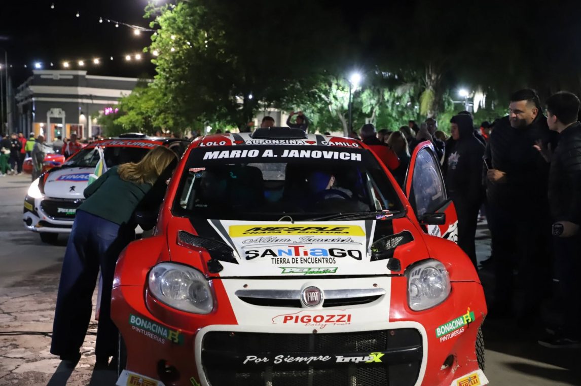 Comenzó el Rally Coronación “Ciudad de Ojo de Agua” con su tradicional largada simbólica