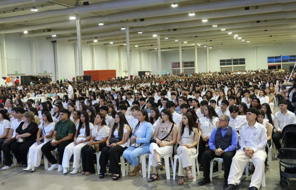 Más de 500 jóvenes recibieron el Sacramento de la Confirmación en una celebración multitudinaria presidida por Vicente Bokalic