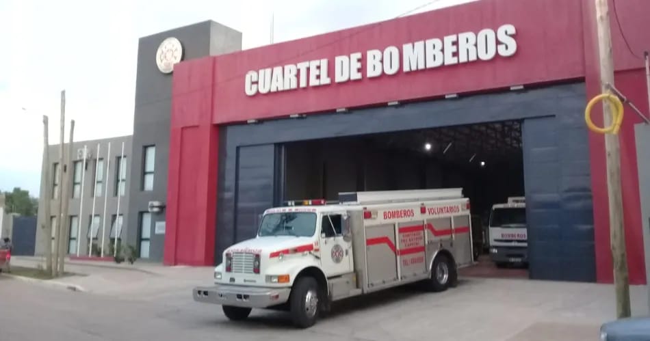 Bomberos sofocaron un principio de incendio en una vivienda del barrio España
