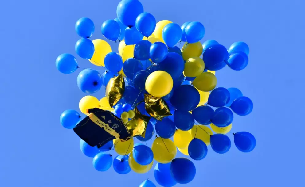 La camiseta homenaje a Russo que apareció en Uruguay regresará a la Bombonera con una sorpresa especial