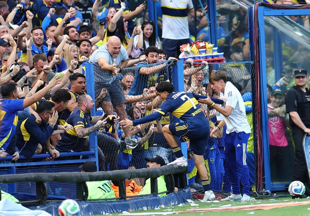 Boca se quedó con el Superclásico y amplió su ventaja en el historial ante River