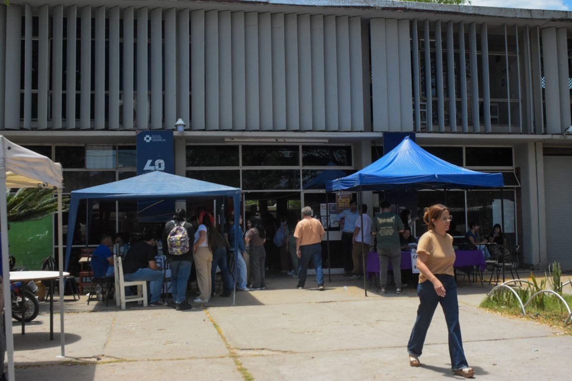 Empate en Humanidades: habrá segunda vuelta en las elecciones de la UNSE