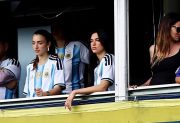 Dua Lipa dijo presente en el Superclásico