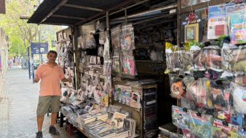 Día del Canillita: “No es que la gente no compra porque no le gusta, sino que no le alcanza; esto es un lujo”