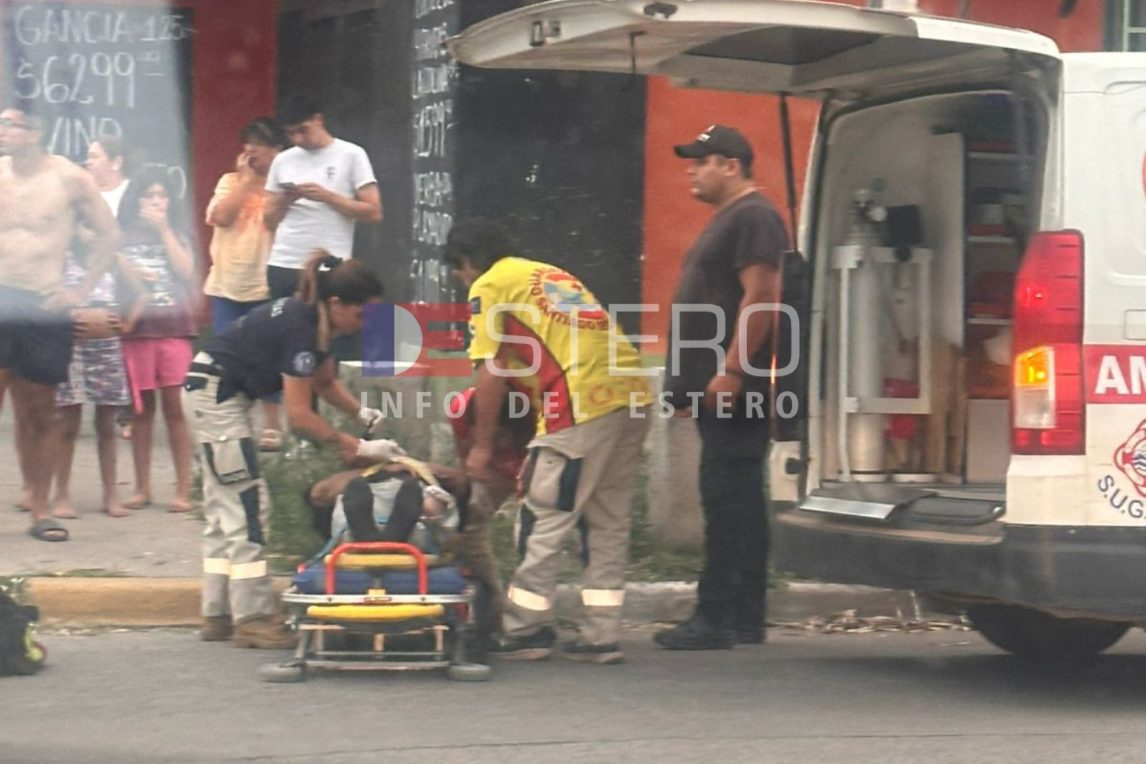 Choque en La Banda: Un Twingo y una moto involucrados