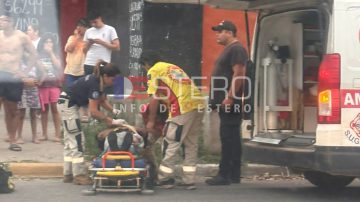 Choque en La Banda: Un Twingo y una moto involucrados